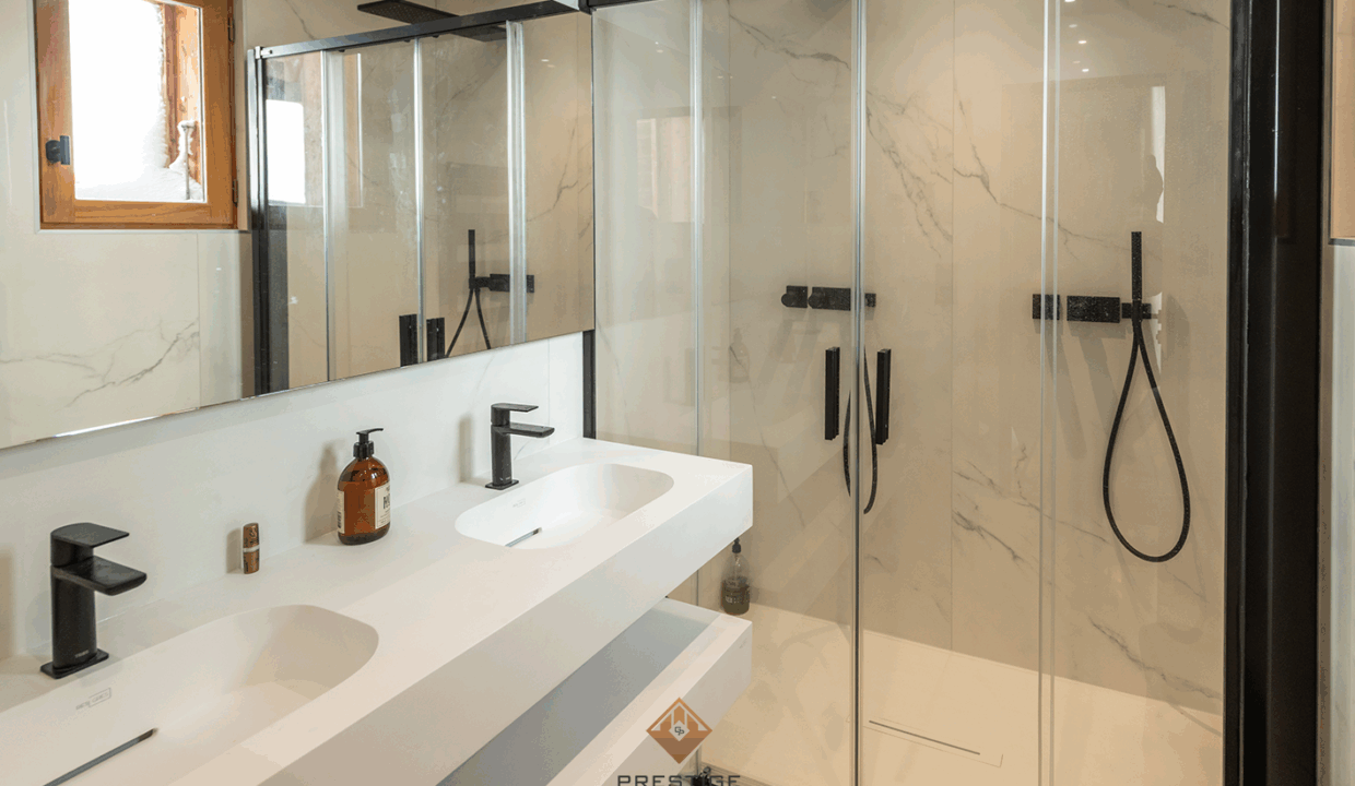 photo_1d1918f6cb125e98bacc5e2de47e9dac