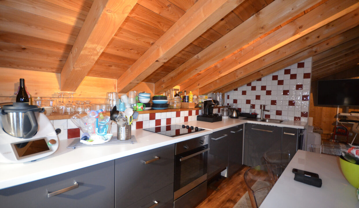 photo_0c0fffb5d17f57c244ab1cb7311c5821