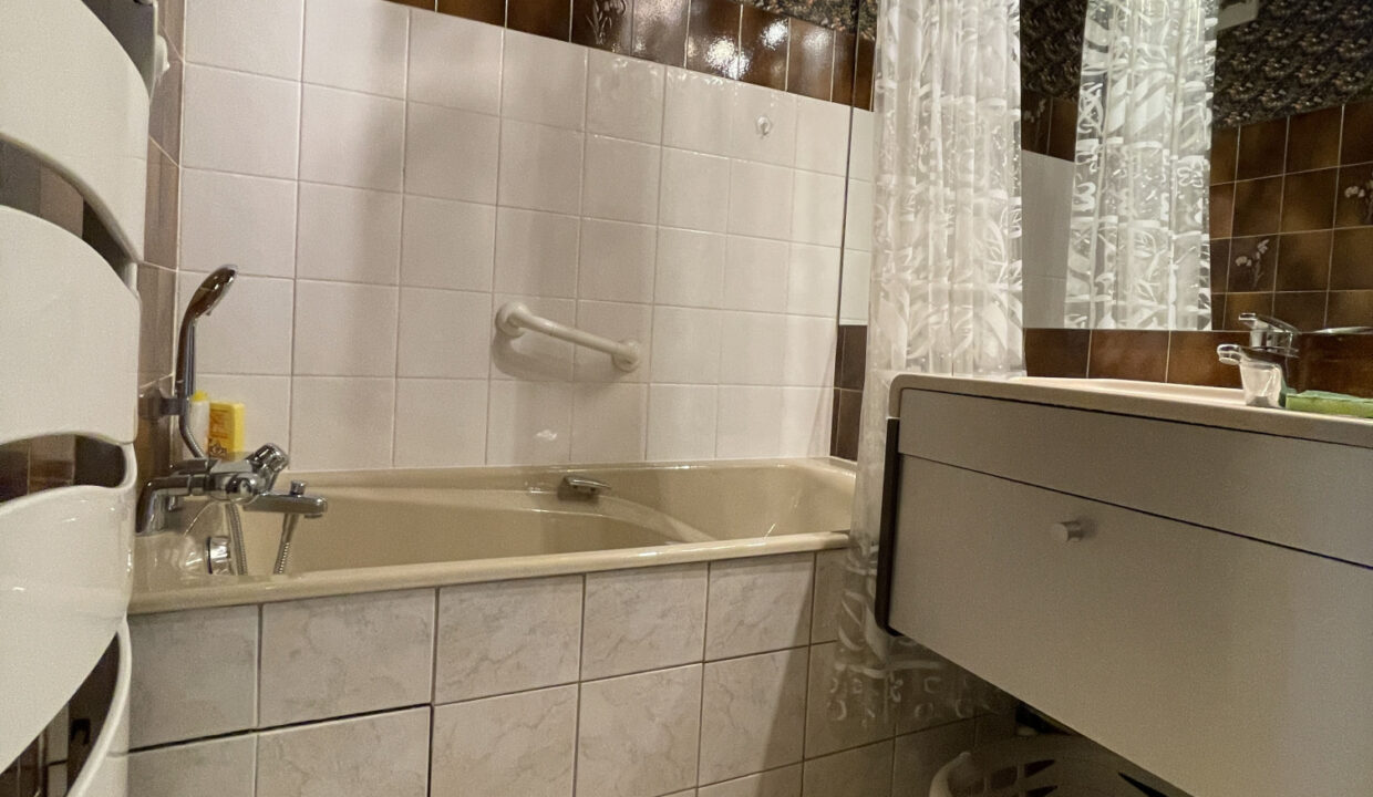 photo_0c2c4ecb51761198c749ae635cb03e2e