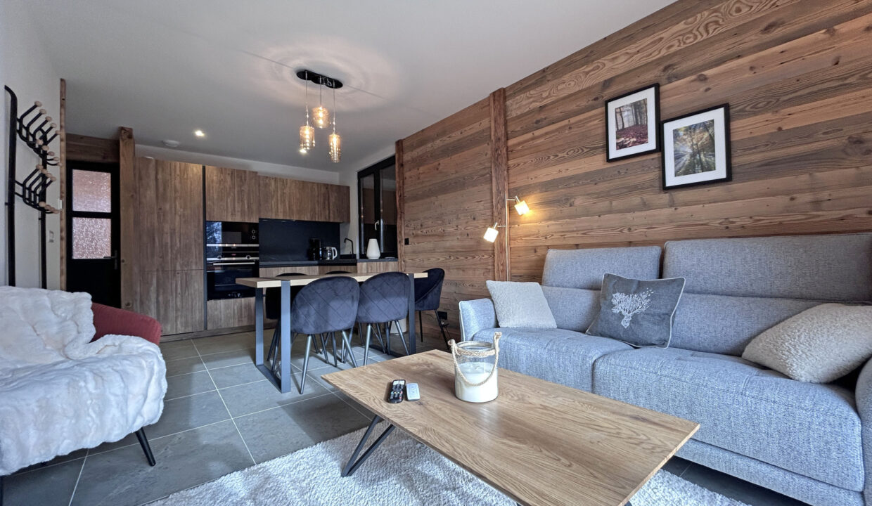 photo_4a8a1731d98ffbf8d72c343c52bab6b2