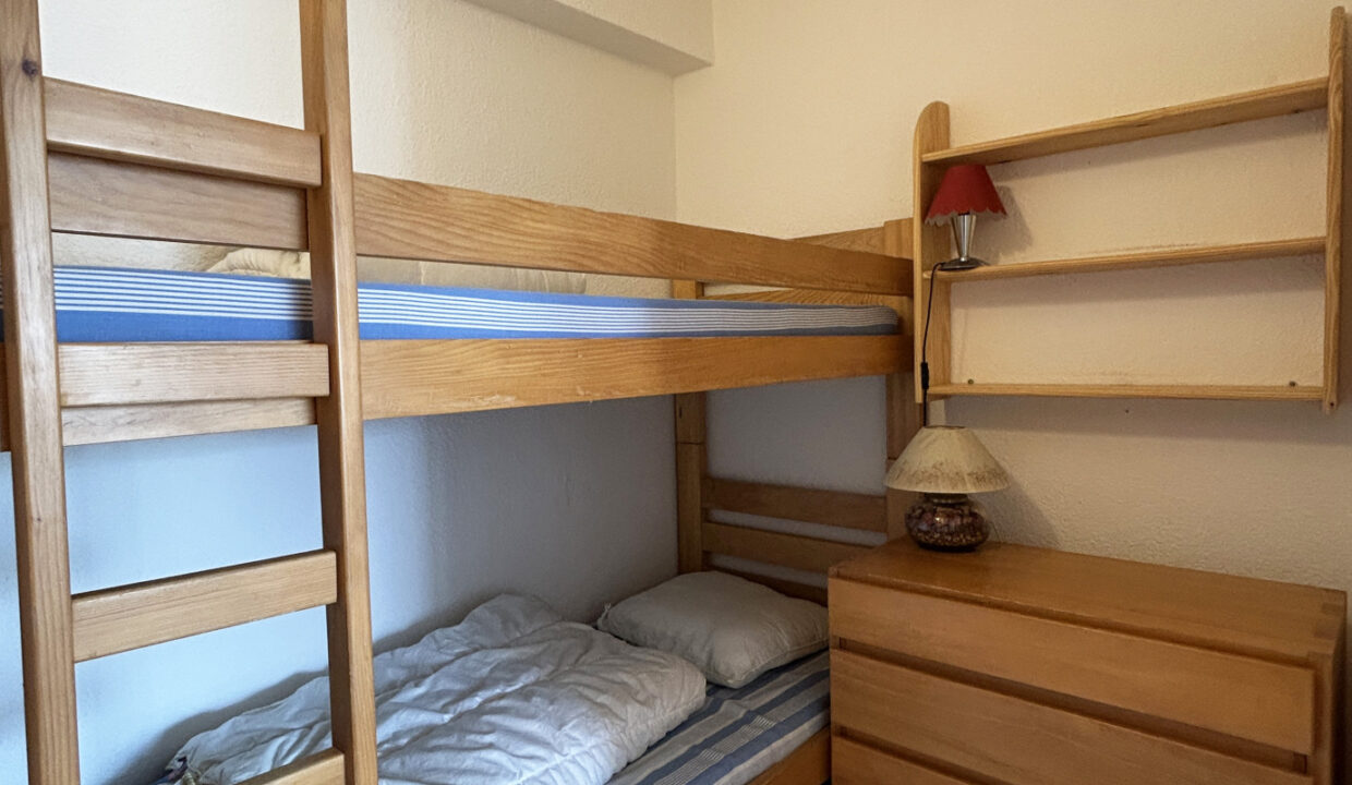 photo_4c4d785ef446f72543572afa32846b91