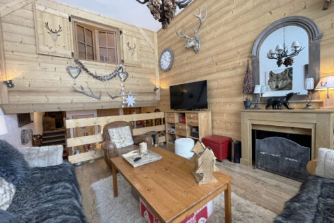 photo_ae89735c2413cf8363af9996e2159680