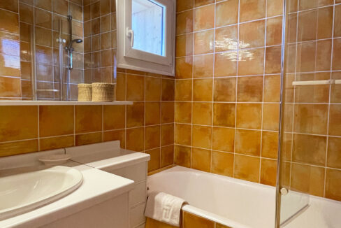 photo_15e7dbc833487217bf0d9e8937ec0a37