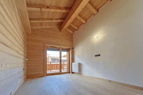 photo_b63ae56132875c69252a2e2582245fb5